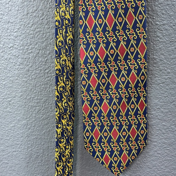 Gianni Versace tie men preloved in great condition. Necktie Versace gianni - Picture 2 of 4